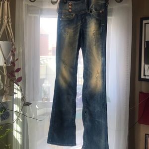 Brand New! Slim-Bootcut Low Waist Diesel Jeans